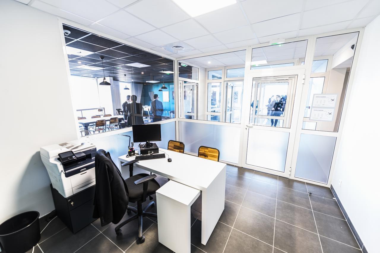 نيم Residence Uxco Kampus 30 Ex Suiteasy المظهر الخارجي الصورة